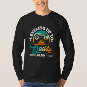Mens Gamer Dad Levelled Up To Daddy Father Gende T-Shirt