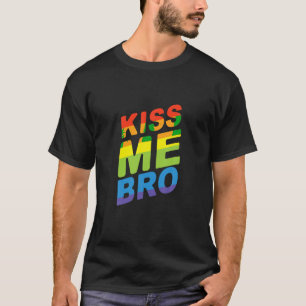 Mens Gay Mens Gay Pride 2023 Rainbow Flag Kiss Me T-Shirt