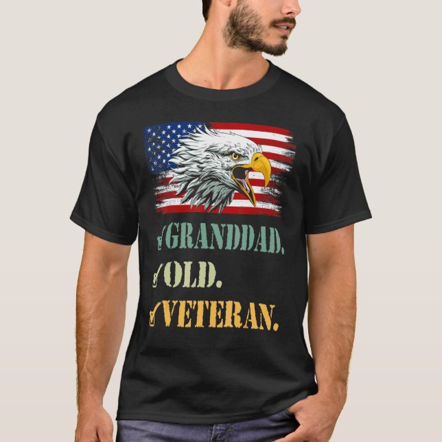 Mens Granddad Old Veteran American Eagle Flag Cool T-Shirt (Front)
