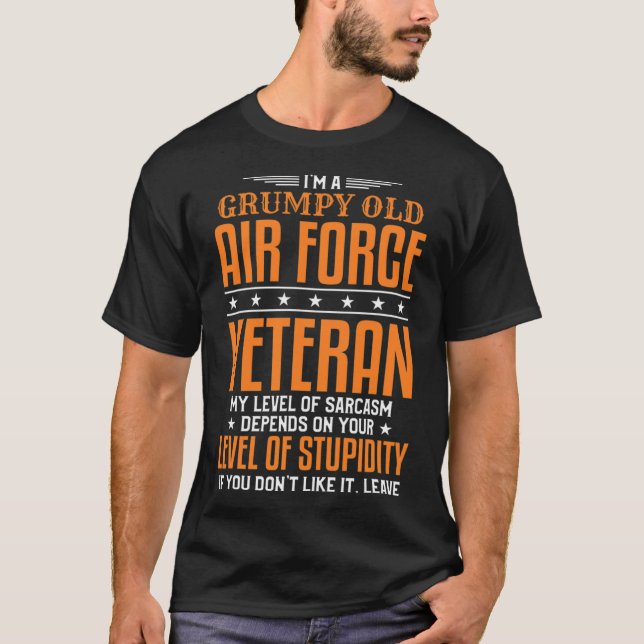 Mens I_#39_m A Grumpy Old Air Force Veteran Funny T-Shirt (Front)