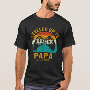 Mens Leveled to Papa 2022 for New Grandpa First Ti T-Shirt