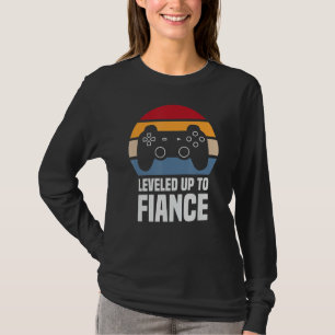 Mens Levelled Up To Fiance For Him Newly Engaged C T-Shirt