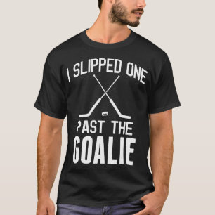 Mens New First Time Dad to Be 2019 Hockey Daddy T-Shirt