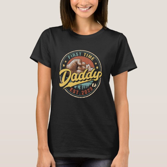 Mens Promoted To Daddy 2023  For New Dad First Tim T-Shirt (Front)