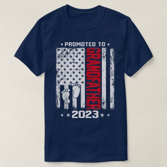 Mens Promoted To Grandfather 2023 Funny Fathers Da T-Shirt (Design Front)