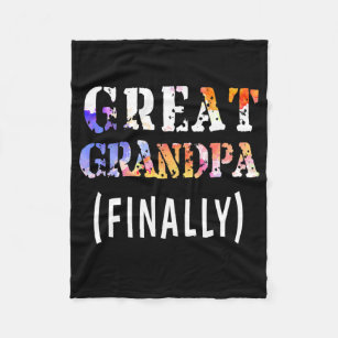 Mens Promoted To Great Grandpa Finally New Family Fleece Blanket