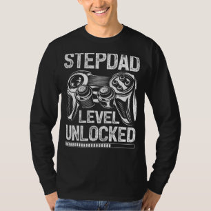 Mens Stepdad Level Unlocked  Video Gamer Father's  T-Shirt
