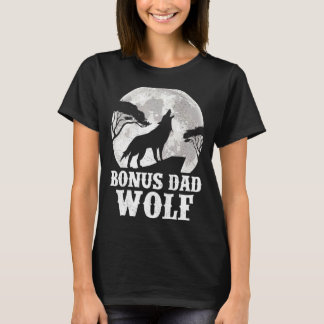 Mens Wolves Howling At The Moon  Bonus Dad Wolf Fa T-Shirt