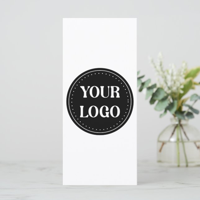 Menu élégant, moderne, raffiné et modifiable.  (Debout devant)