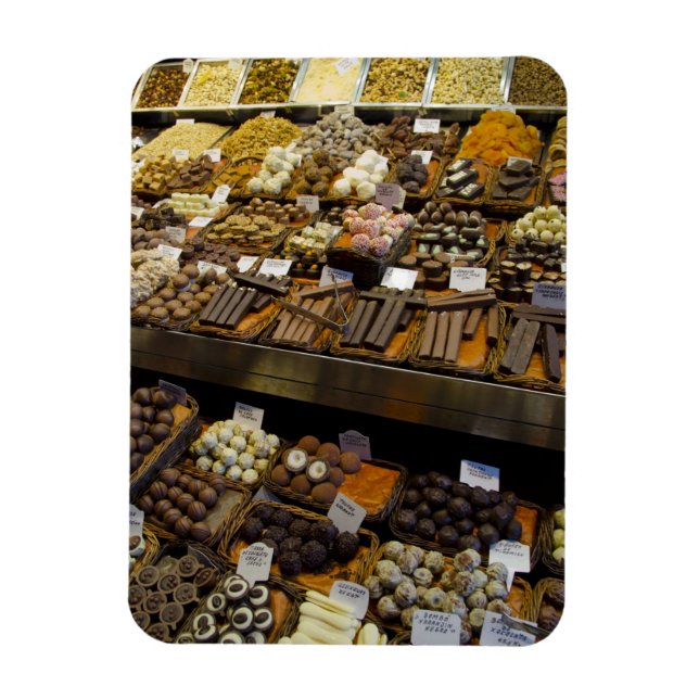Mercat de Sant Josep, assorted chocolate candy Magnet (Vertical)
