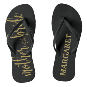 Mère des tongs de mariée