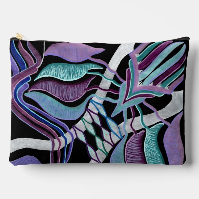  MerlinMistique on a Lg accessory bag (Front)