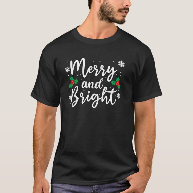 Merry And Bright Christmass Women Xmas Mistletoe P T-Shirt (Front)