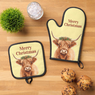 Merry Christmas Greenery Highland Miniature Cow Oven Mitt & Pot Holder Set