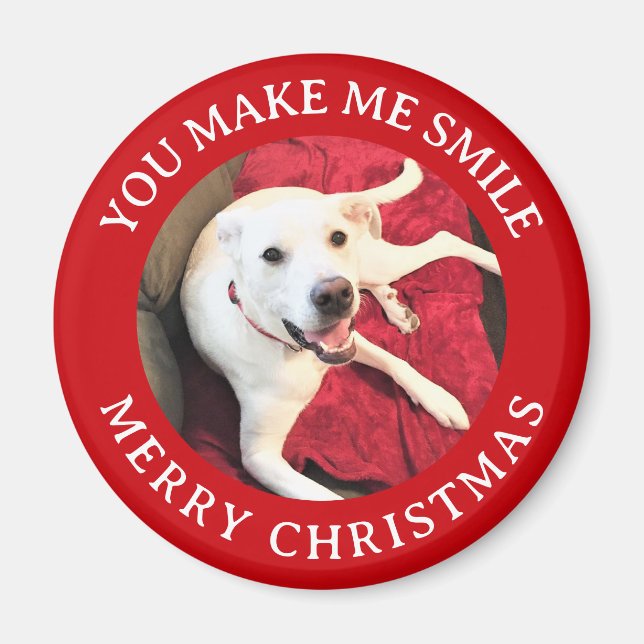 Merry Christmas Smiling Dog Photo Funny Red Round Magnet (Front)