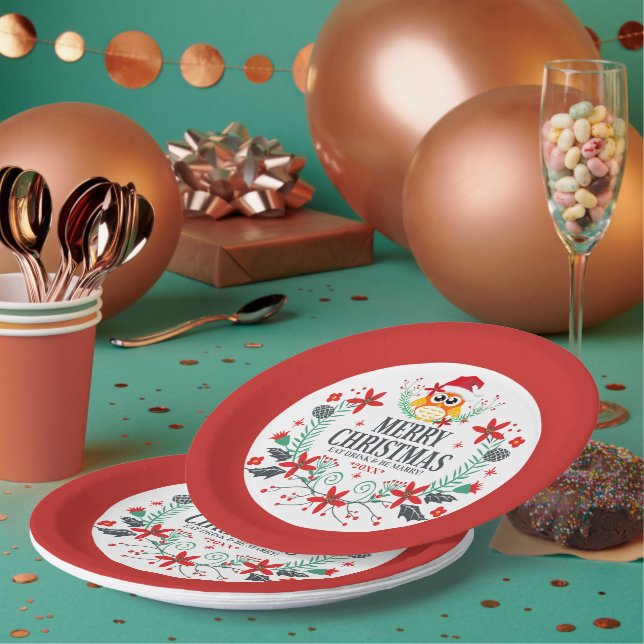 Merry Christmas Typography & Christmas Owl Wreath  Paper Plate (Multi)