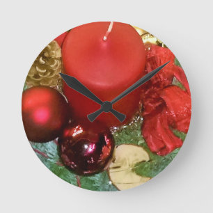 Merry Christmas Wreath Round Clock