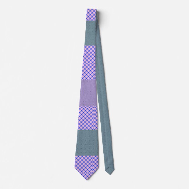 Merry Pippin Plaid Pattern Necktie (Front)