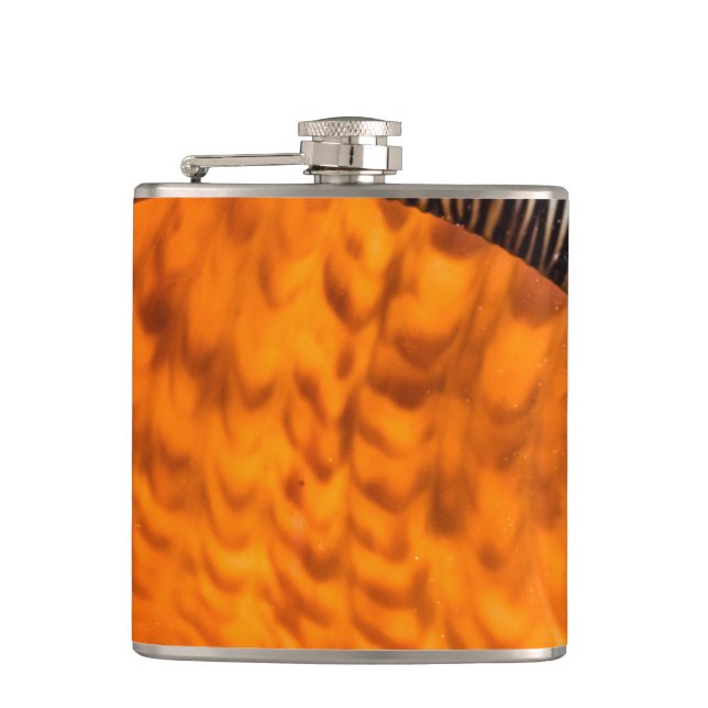 Mesmerizing seashell hip flask (Front)