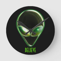 Metal Alien Head 04 Wall Clock