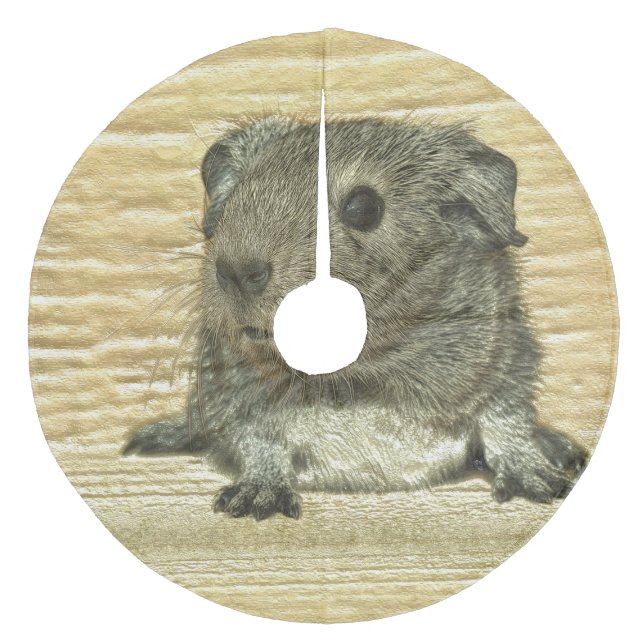 metal guinea pig fleece tree skirt (Front)
