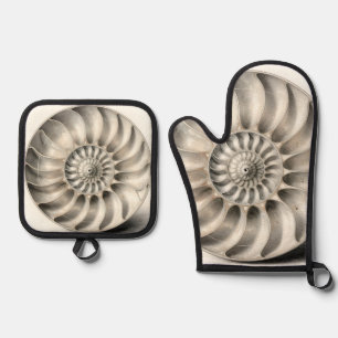 Metallic Nautilus Shell Spiral Geometric  Oven Mitt & Pot Holder Set