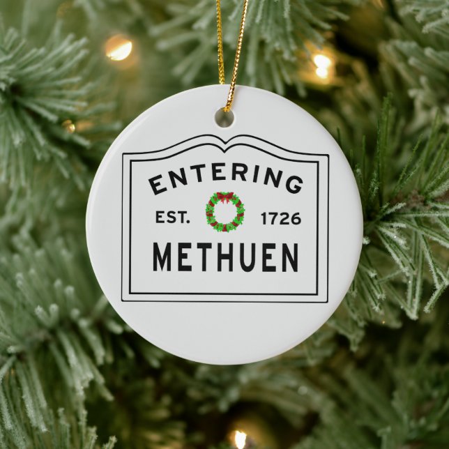 Methuen, MA Holiday Wreath Ceramic Ornament (Tree)