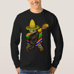 Mexican Dabbing Gnome Cinco De Mayo Poncho Sombrer T-Shirt