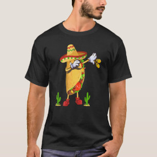 Mexican Dabbing Taco Cinco De Mayo Poncho Sombrero T-Shirt