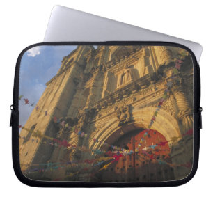 Mexico, Oaxaca, Templo de San Felipe de Neri 2 Laptop Sleeve