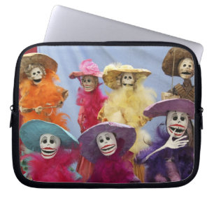 Mexico. Skeletal Catrinas, figures celebrating Laptop Sleeve