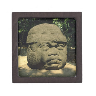 Mexico, Villahermosa, giant Olmec head, La Venta Gift Box