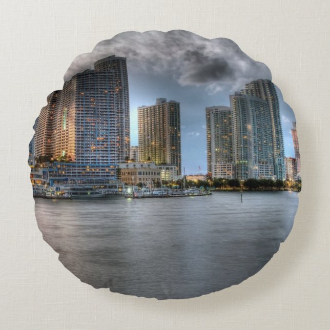 Miami, Florida Round Pillow (Front)