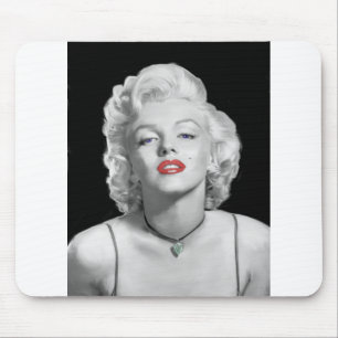 MIC01BWRD-V3 Look of Love Emerald Heart.tif Mouse Pad