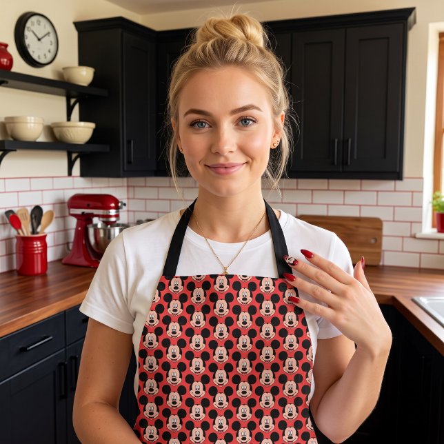 Mickey Apron (Creator Uploaded)