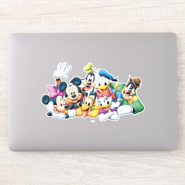 Mickey & Friends | Kneeling (Computer)