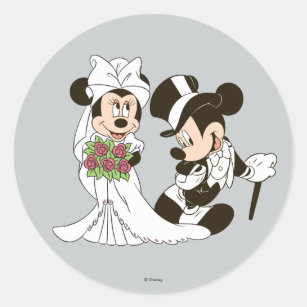 Mickey & Minnie Wedding   Getting Married Classic Round Sticker