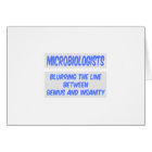 Microbiologiste plaisanter .. Génie et folie