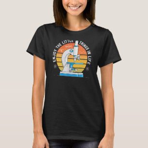 Microscope Microbiologists Biology Nerd Science La T-Shirt