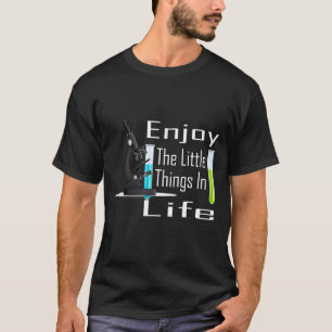 Microscope,Microbiologists BIOLOGY NERD SCIENCE LA T-Shirt
