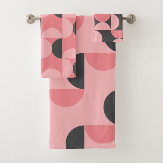 Mid-Century Modern Pink and grey      Bath Towel Set (Insitu)