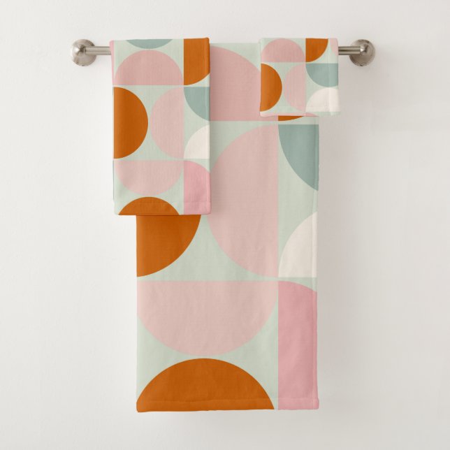 Mid Century Modern Sage Green Blush Orange Pattern Bath Towel Set (Insitu)