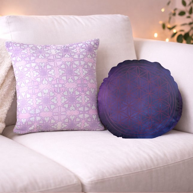 Midnight Aura – Colour of Heart Round Pillow (Creator Uploaded)