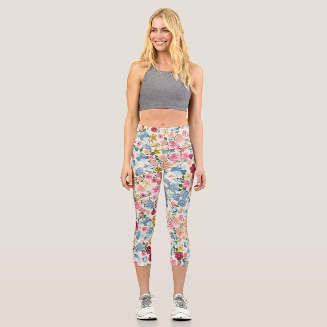 Midsummer meadow, blooming plant pattern. capri leggings (Front)