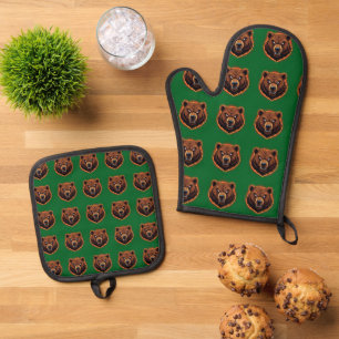 Mighty Bear – Raw Strength of Nature Oven Mitt & Pot Holder Set