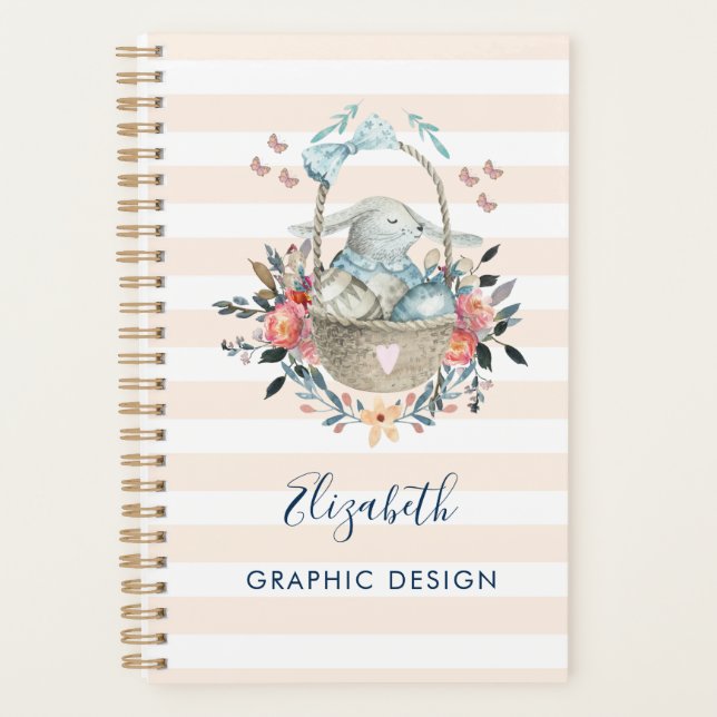 Mignonne lapin dans un panier avec des oeufs et de (Devant)