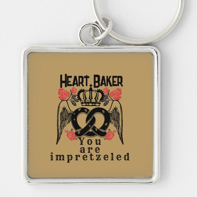 Mikitiez pretzel bread baker queen king  keychain (Front)