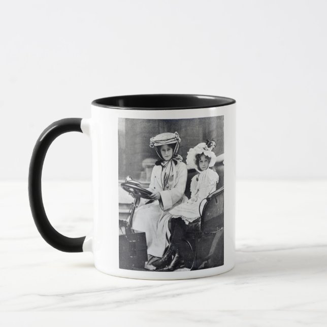 Millicent Duchess of Sutherland and her daughter Mug (Left)