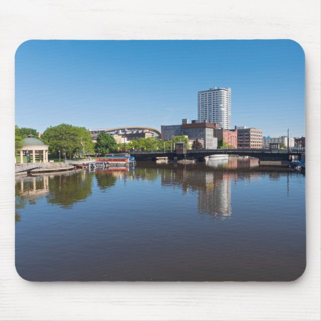 milwaukee riverfront and state street bridge  mouse pad (Front)