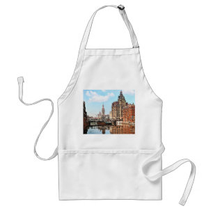 Milwaukee WI - River from Sycamore St, Milwaukee Standard Apron